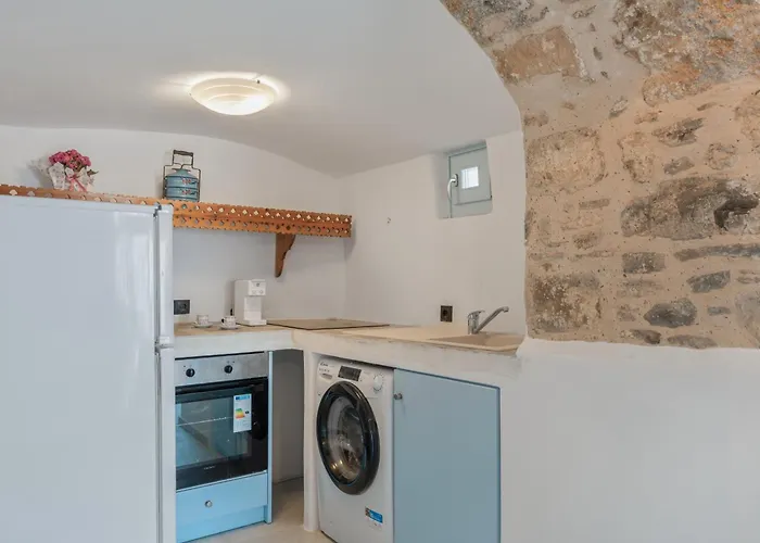 Palatino بيت ضيافة 3*